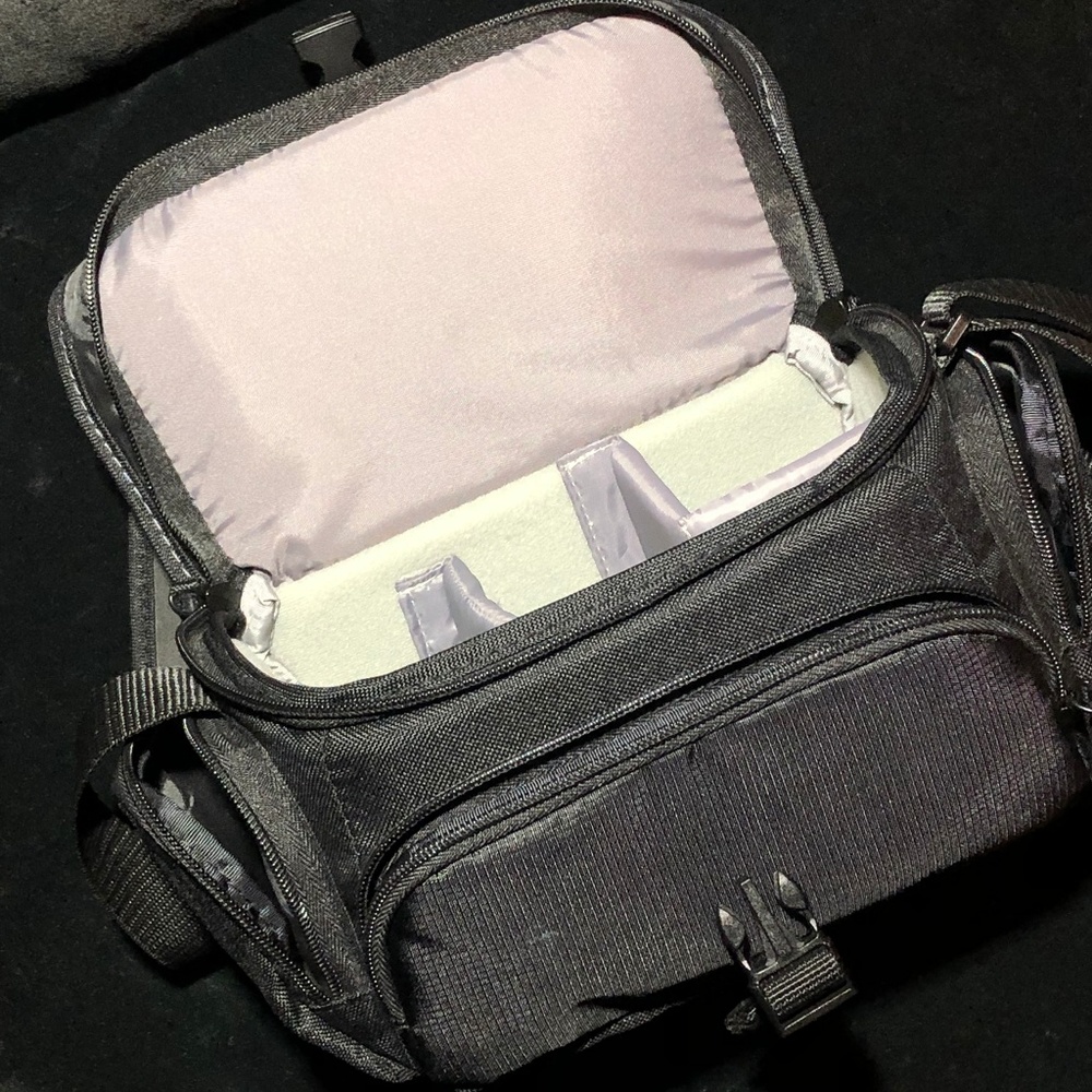 CAMERA BAG - Picture 5 of 5